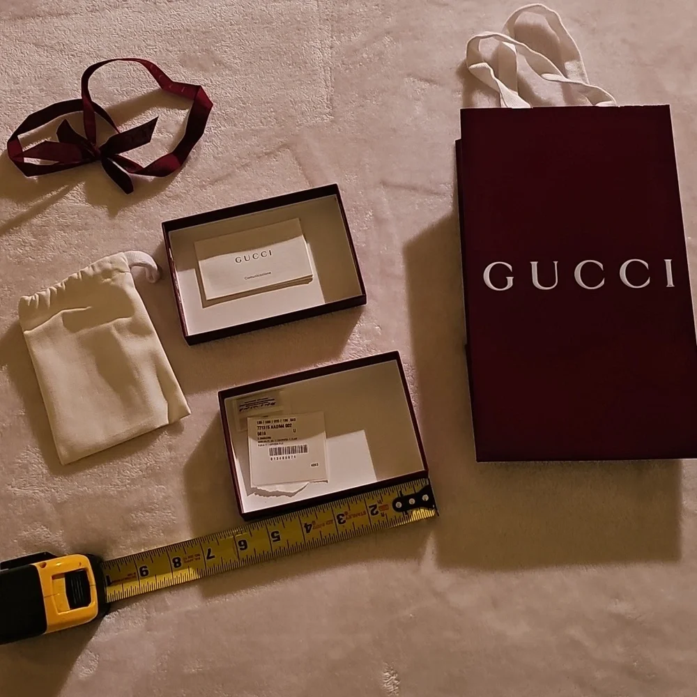 Gucci Deep Burgundy Gift Set with White Logo
